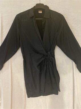 Black Wrap-Style Women's Dress with Tie Waist